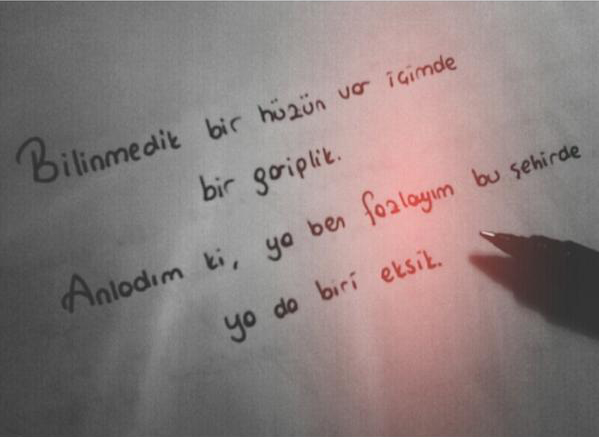 Ya Ben Fazlayım Ya Da Biri Eksik